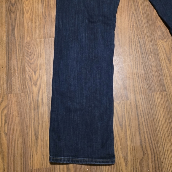 Levi’s 314 Shaping Straight Women’s 32x32 Mid Rise Slim Straight Dark Wash E45 - Picture 9 of 12